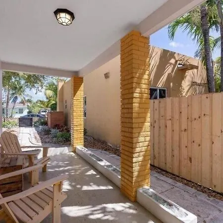 Coastal Cabana By Pmi Lake Worth Beach Exterior photo